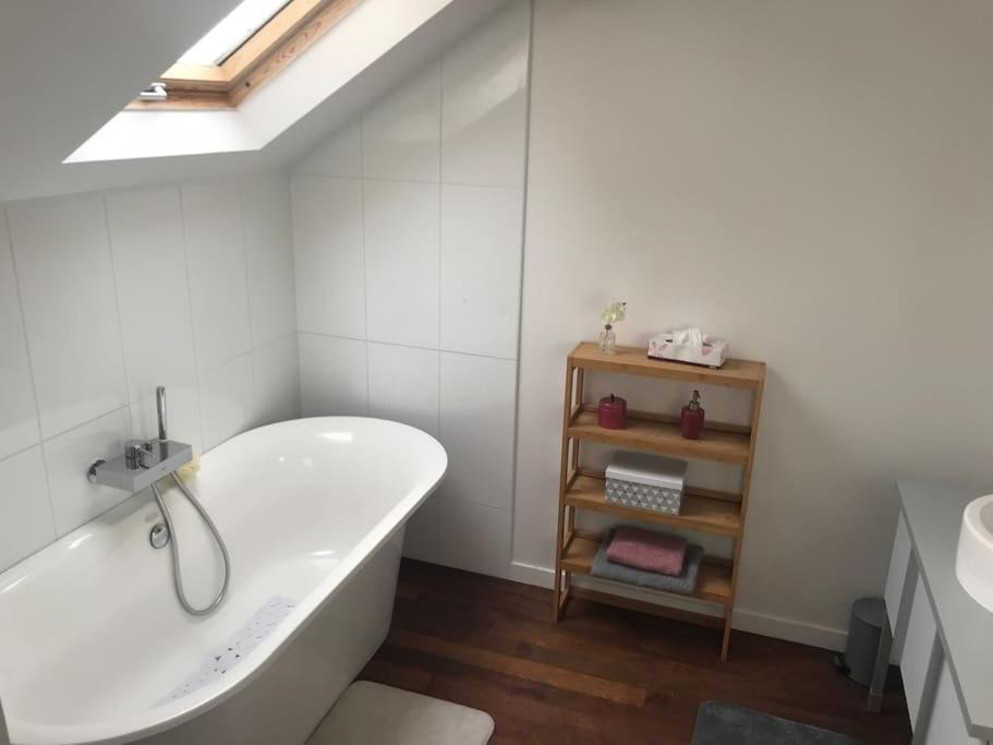 2e étage maison de maître, 4 chambres Beaupréau-en-Mauges Extérieur photo