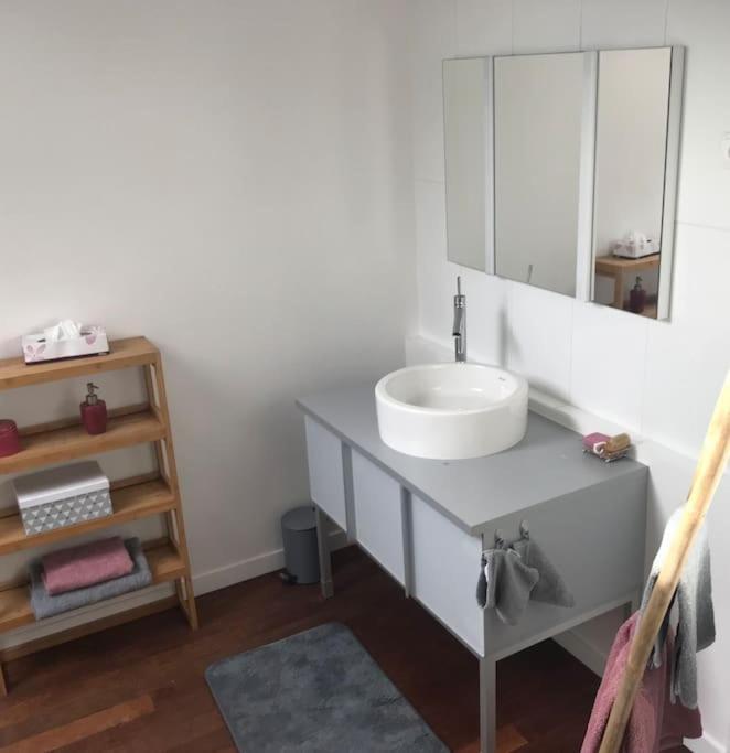 2e étage maison de maître, 4 chambres Beaupréau-en-Mauges Extérieur photo